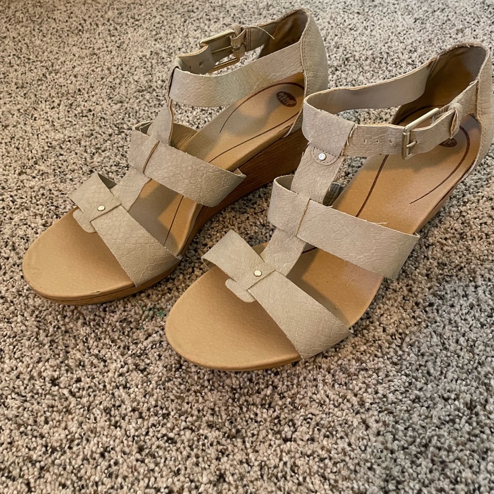 Size 11 Wedge Sandals